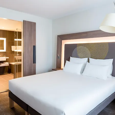 Novotel Amsterdam Schiphol Airport 4*