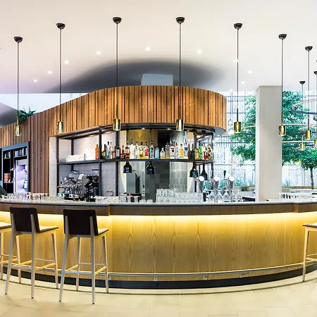 Novotel Amsterdam Schiphol Airport 4*