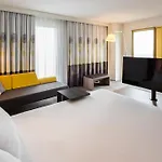Hotel Novotel Amsterdam Schiphol Airport 4*