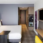 Novotel Amsterdam Schiphol Airport 4*