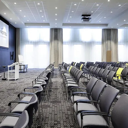 호텔 노보텔 암스테르담 스키폴 에어포트 4*