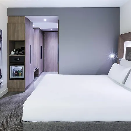 Novotel Amsterdam Schiphol Airport 4*