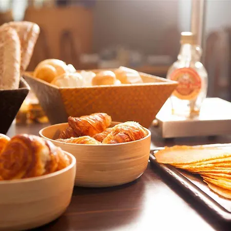 Novotel Amsterdam Schiphol Airport Hotel 4*