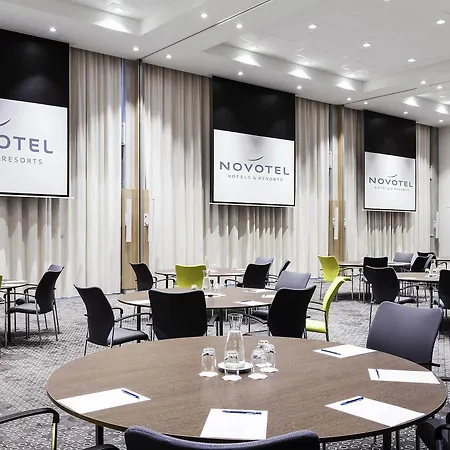 Novotel Amsterdam Schiphol Airport 4*